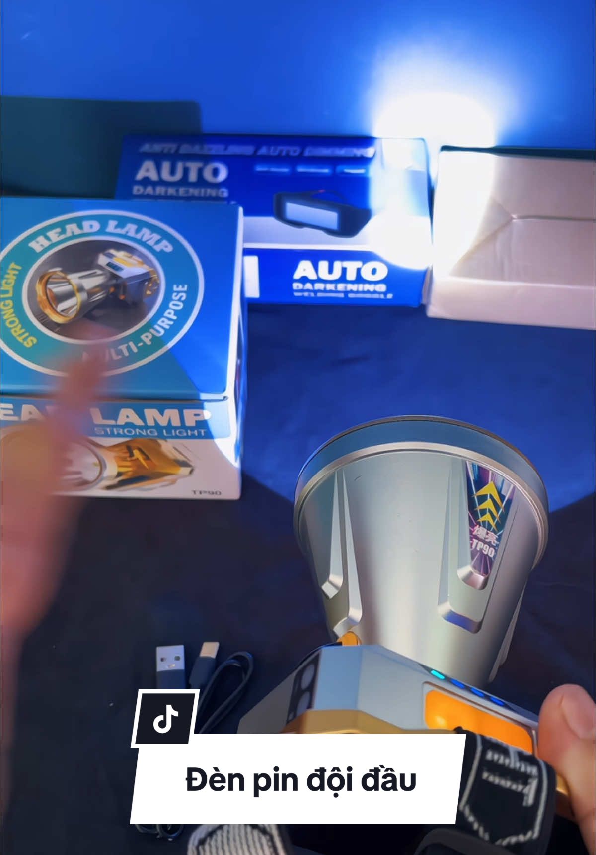 Đèn pin led đội đầu siê.u sáng chiếu xa. #denpin #denpindoidau #denpindoidausieusang 