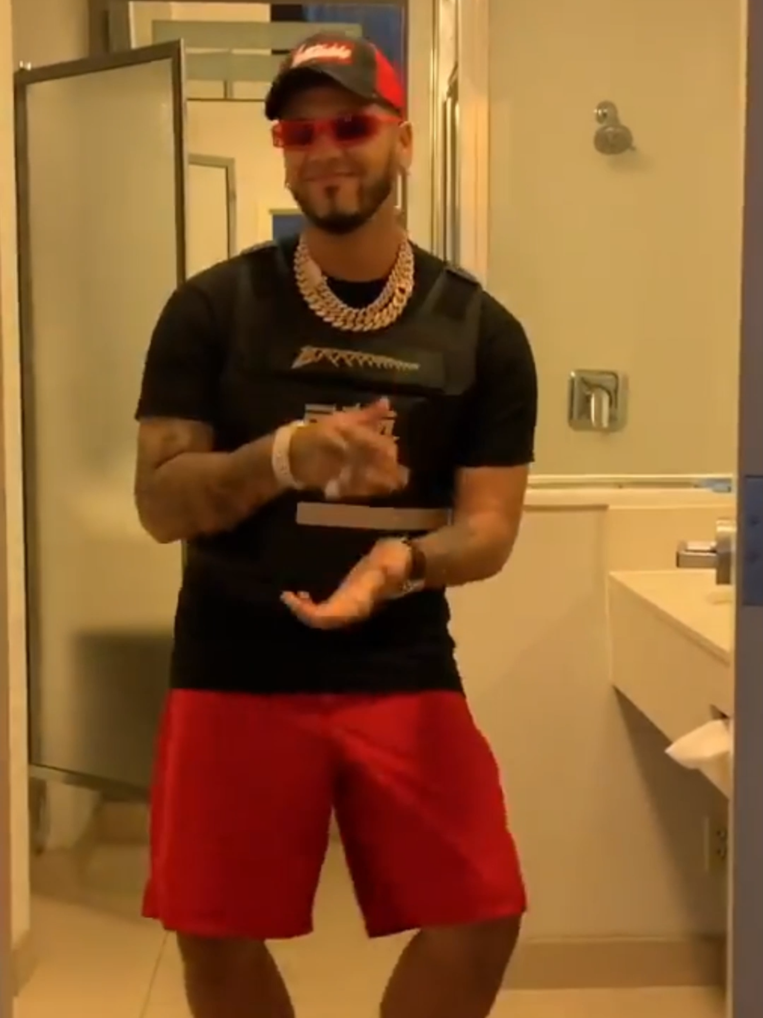 🕺🕺🕺 #anuel #anuelaa #anuel_2blea #anuelprrrrr #brrr #rhlm #llnm #daily #fyp #fanpage