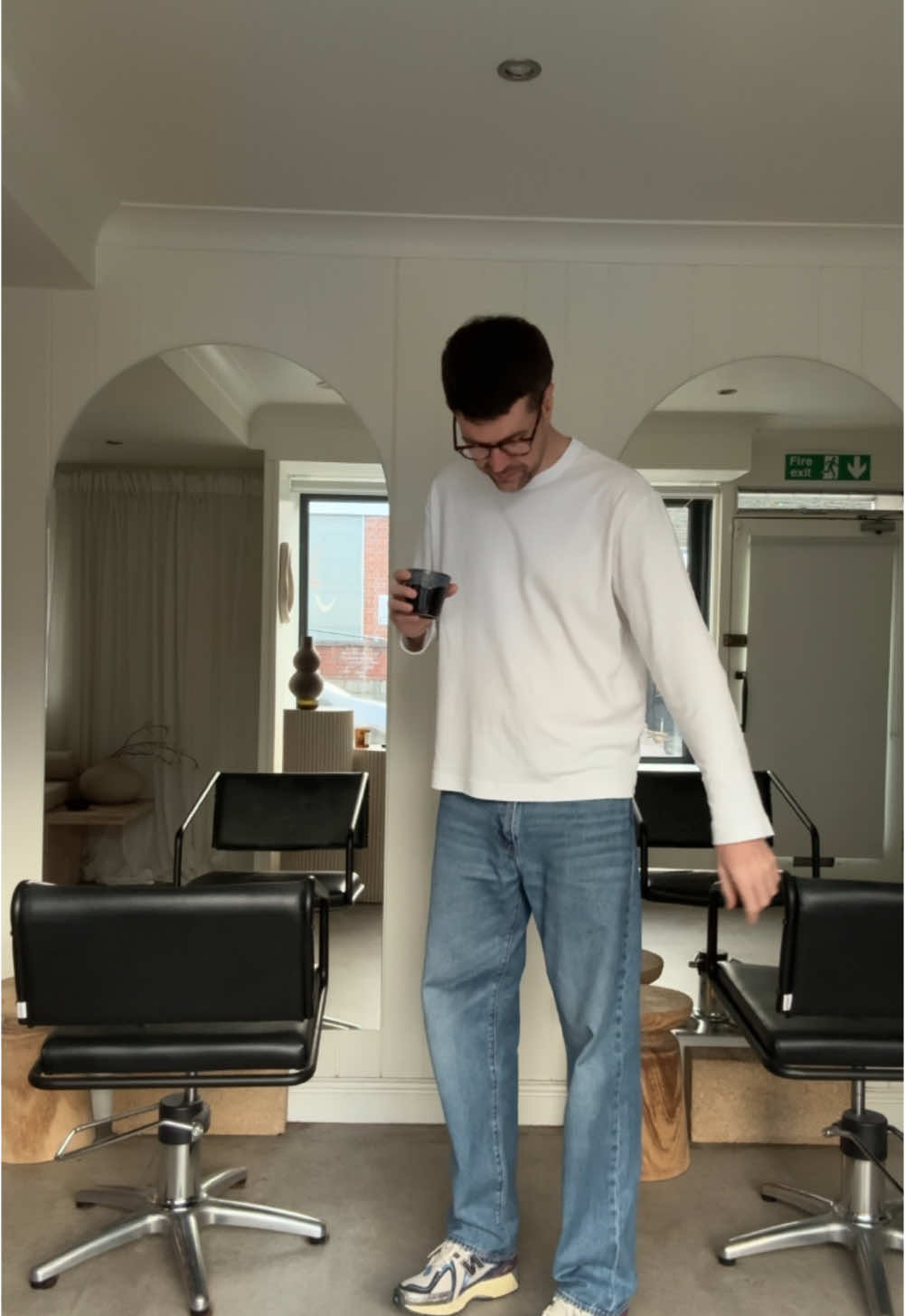 My last day in the studio for 2024 so thought id keep it classic with Levi’s and a COS long sleeve. #mensfashiontips #OOTD #mensfashionwear #cos #levi #newbalance1906r #wiw #outfit #outfitinspo 