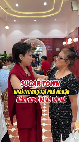 Tiệm bánh Sugar Town của cô Việt Hương Khai Trương thêm cái thứ 5 ở Phú Nhuận nè mọi người #ancungtiktok #LearnOnTikTok #longervideos #foodtiktok #Foodie #trend #review 