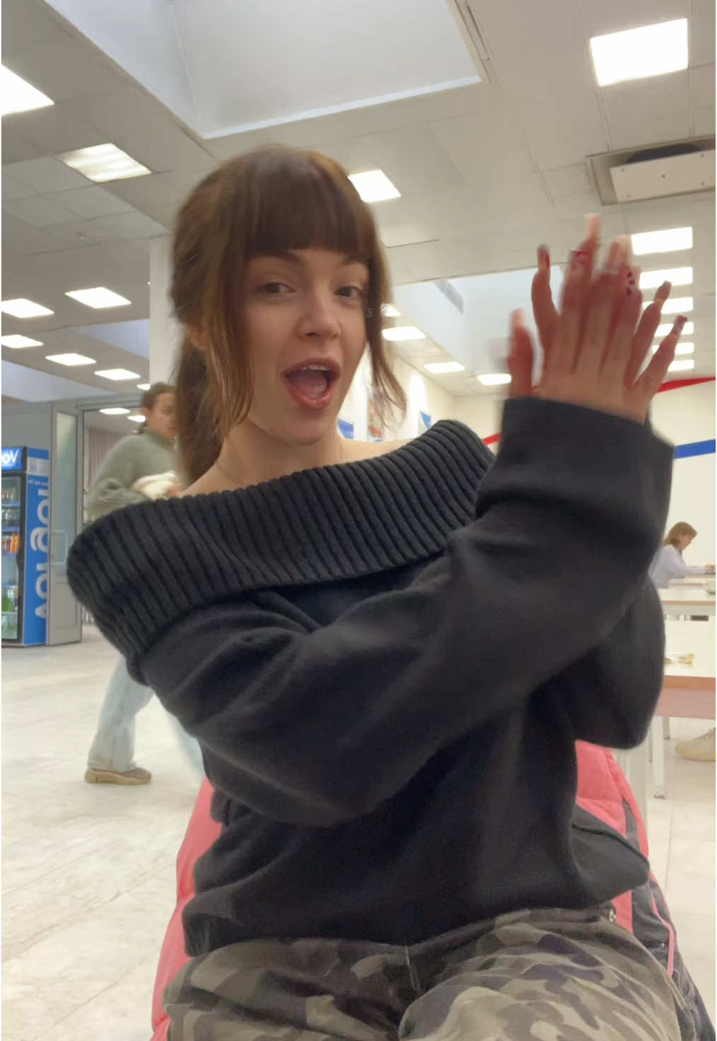 снимайте танец под тречек буду вас репостить