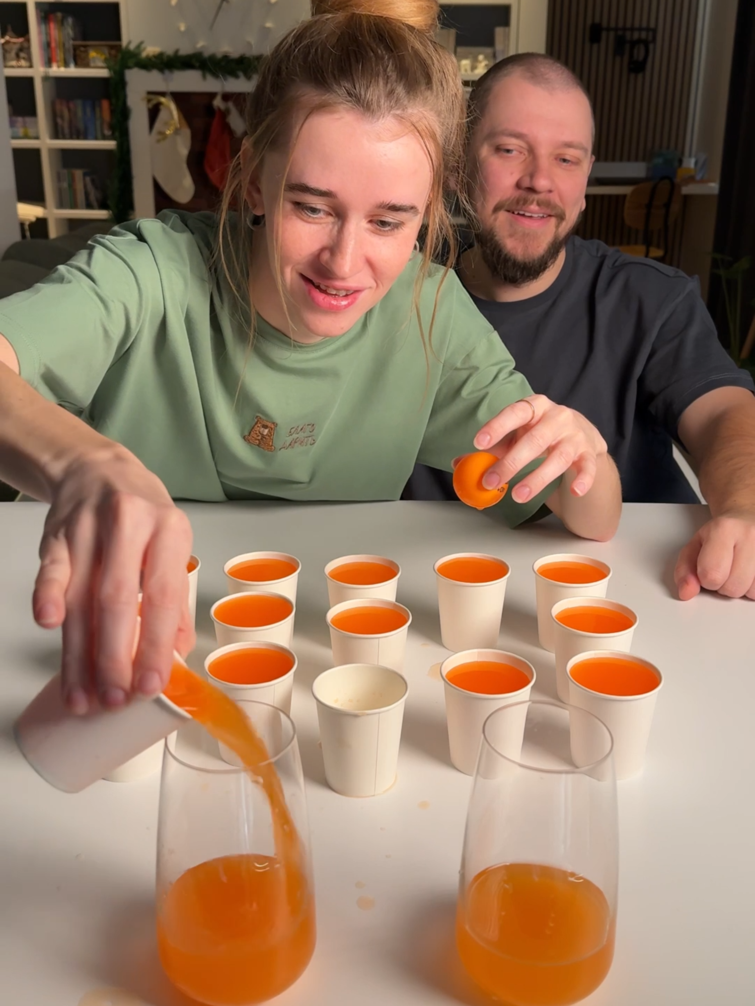 Мандариновая схватка 🍊 #games #игры #fungame #partygames #веселыеигры #funnygames #challenge