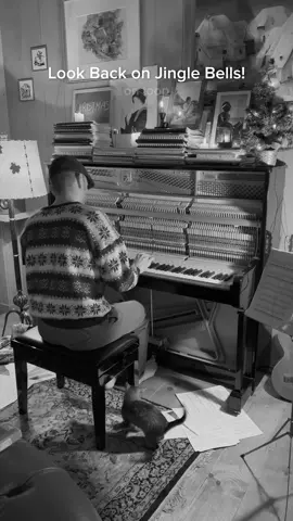 Favorite Christmas Song?  Listen to my “Little Christmas Variation” on your favorite platform 🖤 #andreavanzo #christmascarol #pianocover 