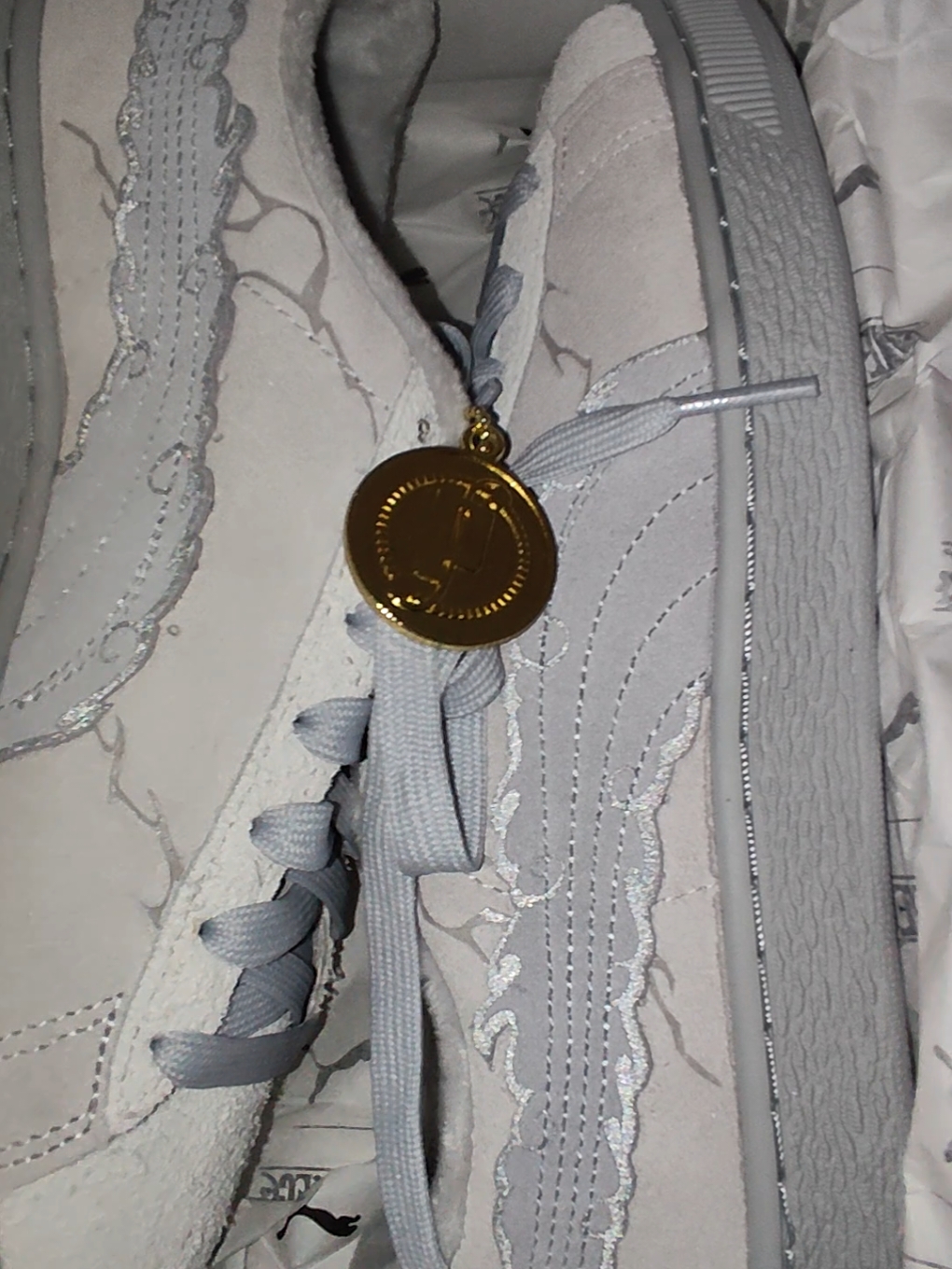 PUMA x ONE PIECE Suede 🤍💜#onepiecexpuma #onepiece #onepieceedit #puma #onepieceanime #luffy 