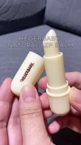 Kung naghahanap ka ng pang moisturize sa lips ni baby eto na yun miii. No more dry and crack lips na. Affordable and very cutesy din ng packaging 😍 #hegerbaby #hegerbabyph #lipbalmforbaby #lipbalm #hegerbabylipandfacebalm #lipbalmforkids #kidskincare #firsttimemom #toddlermom #babyessentials #foryoupage #fypシ #babymusthaves 
