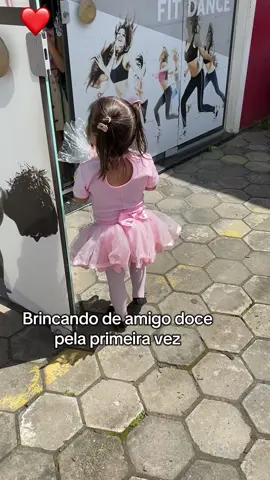 Nrincando de amigo doce pela primeira vez 🤩