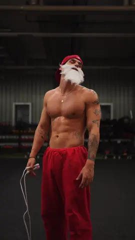 Gangsta Claus on duty