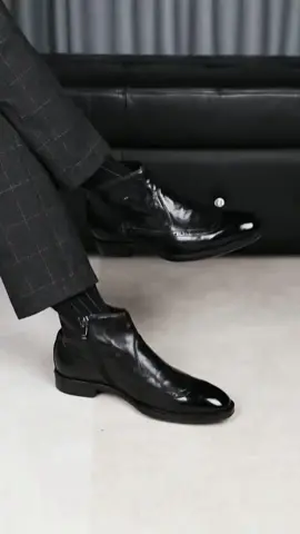 DANRRIO.COM🛒🛍️🎁🎄#ootdmen #boots #chelseaboots #britishstyle #danrrioshoes #shoestyle #bootseason #mengifts #menfootwear #businessman #gentleman #newyeargift #danrrio #menshoes #usa🇺🇸 