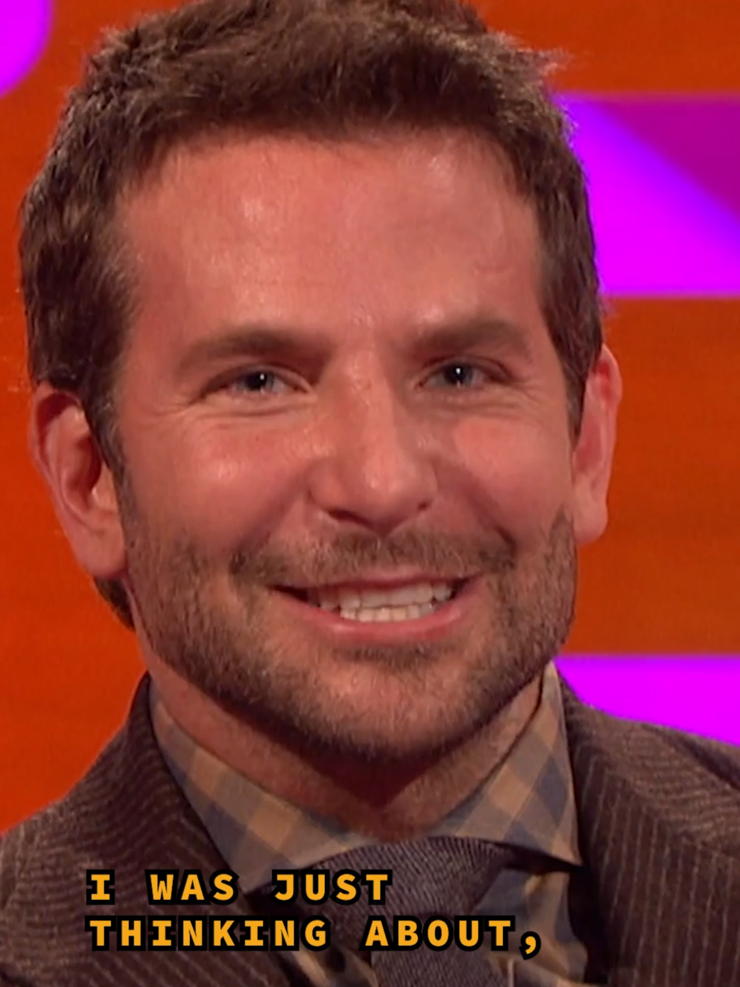 #BradleyCooper hanging with Graham 😎 🎸 #GrahamNorton #TheGrahamNortonShow