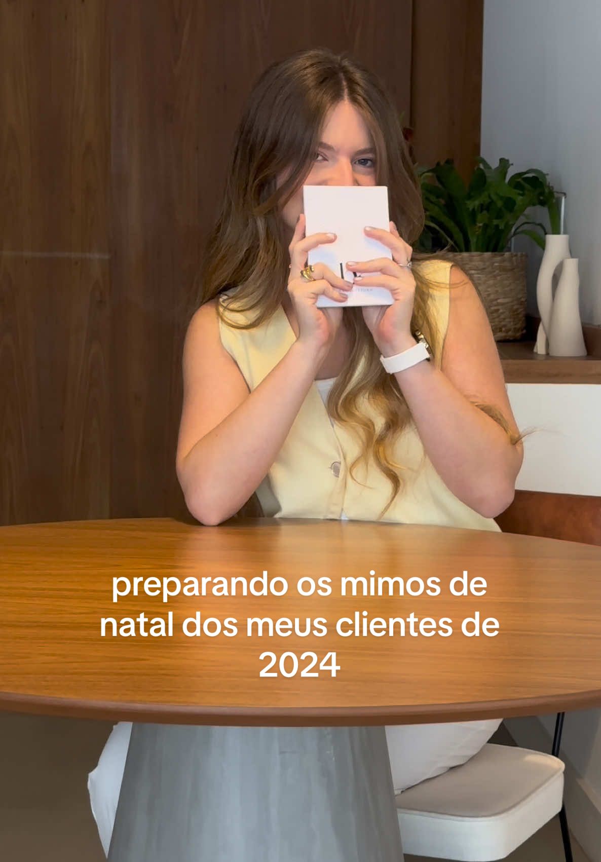uma lembrancinha pra todo mundo que confiou no meu trabalho esse ano 🤍 #arquiteta #arquitetura #interiores 