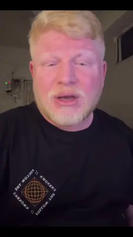 #رائد_ابو_حمره #فكريات #الولد_جماعتنا #ابوحمره😂😂😂😂😂😂😂 #ابوحمره #الشعب_الصيني_ماله_حل😂😂 #تحشيش_عراقي_للضحك_اكسبلورر #ضحك😂 #fyp #شباب_بنات #كيموو #تحشيش😂 #foryou #العراق_بغداد #فكريات #رائد_ابو_حمره #فكريات 