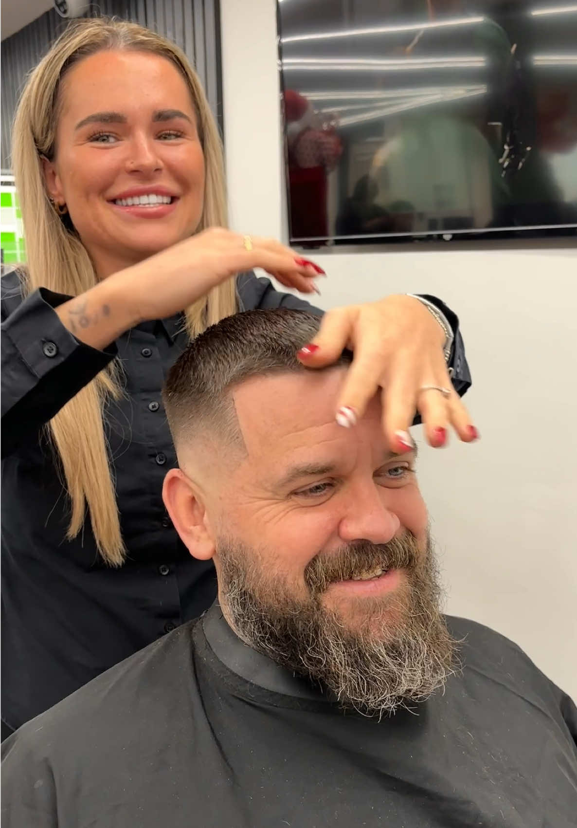BUZZ CUT & BEARDTRIM TRANSFORMATION 😮‍💨 #fyp #foryou #fypシ゚ #barber #stylist #hair #transformation #haircut #buzzcut #glasgow #Scotland #barbering #fade #faded #gentscut #beard #beardtrim 