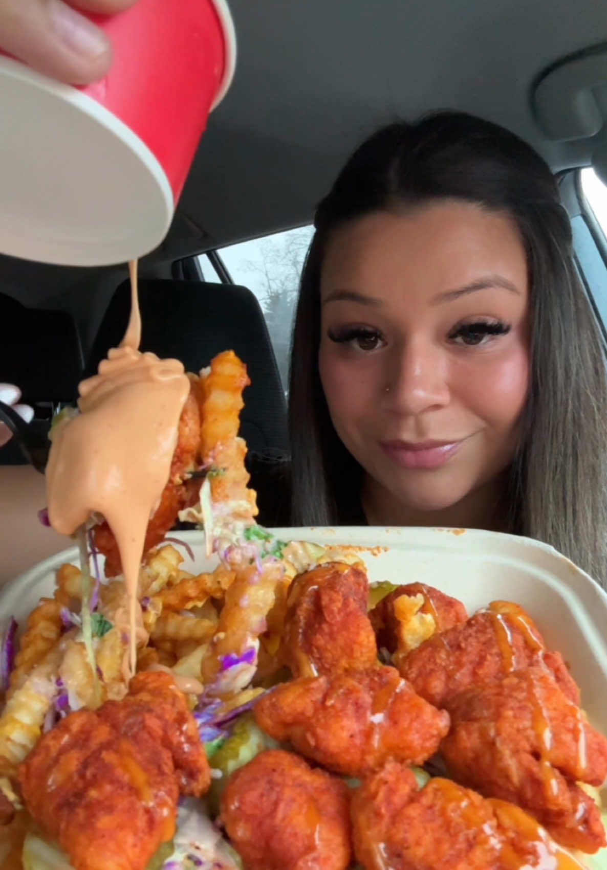 Dave’s Hot Chicken’s NEW Top Loaded Fries ASMR 🤩🍟 in the HOT heat level ❤️‍🔥😮‍💨 #daves #daveshotchicken #daveshotchickenreview #daveshotchickenmukbang #asmr #mukbang #asmrsounds #asmrtiktoks 