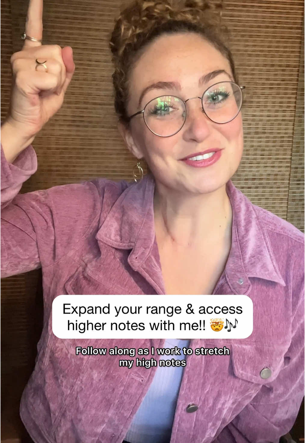 Has anyone ever told you your vocal range is set, and can't be expanded? 😳 That is simply NOT true! You can absolutely expand to higher and lower notes with the correct exercises (like the ones in this video) and consistent practice!! 💗 — #whistletone #singingchallenge #vocalcoach 