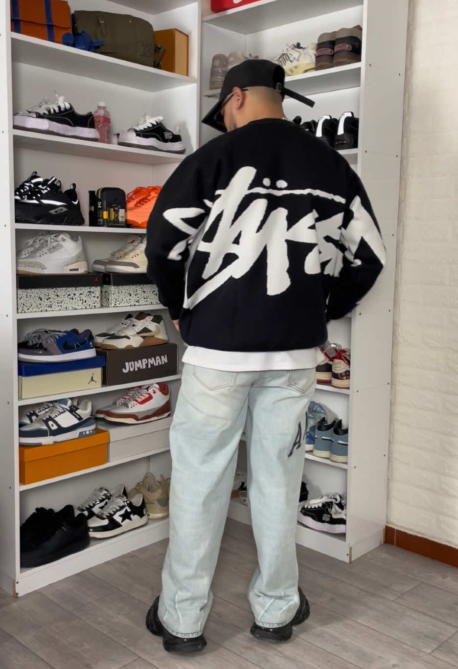 @Model.in_ outfit 🔥 #streetwear #StreetStyle #algeria #outfit #outfitidea #oversize #amiri #stussy #balenciagatrack 