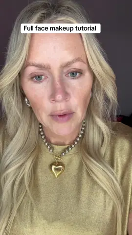 Makeup tutorial for women over 40 who want to look natural and draw attention to the eyes!