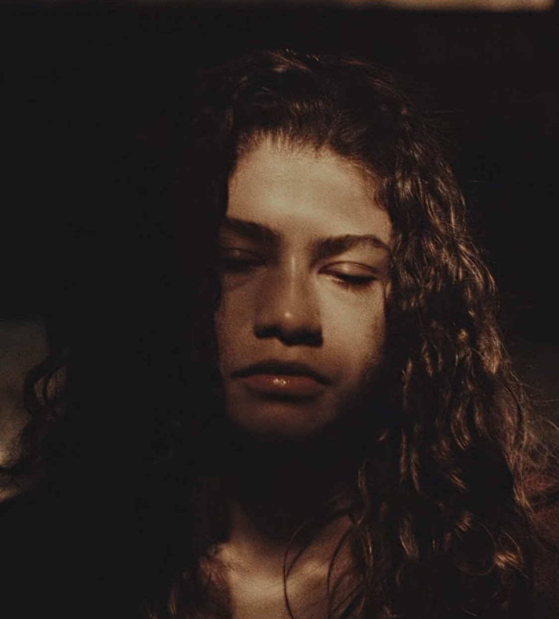 idc if season 3 isnt as good i just need closure.                          * cc & dt: @via 🎏 * scp: * ib: sqnnynoir * ♫: fireflyeaudios #ruebennet #ruebennetedit #euphoria #fyp #headlock #fyp #viral #trend #edits #foryou #editingismyart 