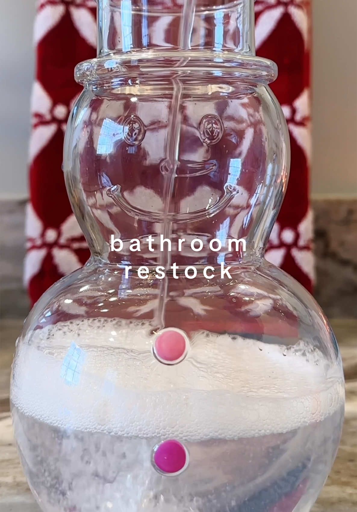 let’s restock the bathroom for Christmas! ♥️💚 #restock #restockasmr #restockwithme #christmas #christmastiktok #christmascountdown #asmrsounds #satisfyingvideo #organizedhome 