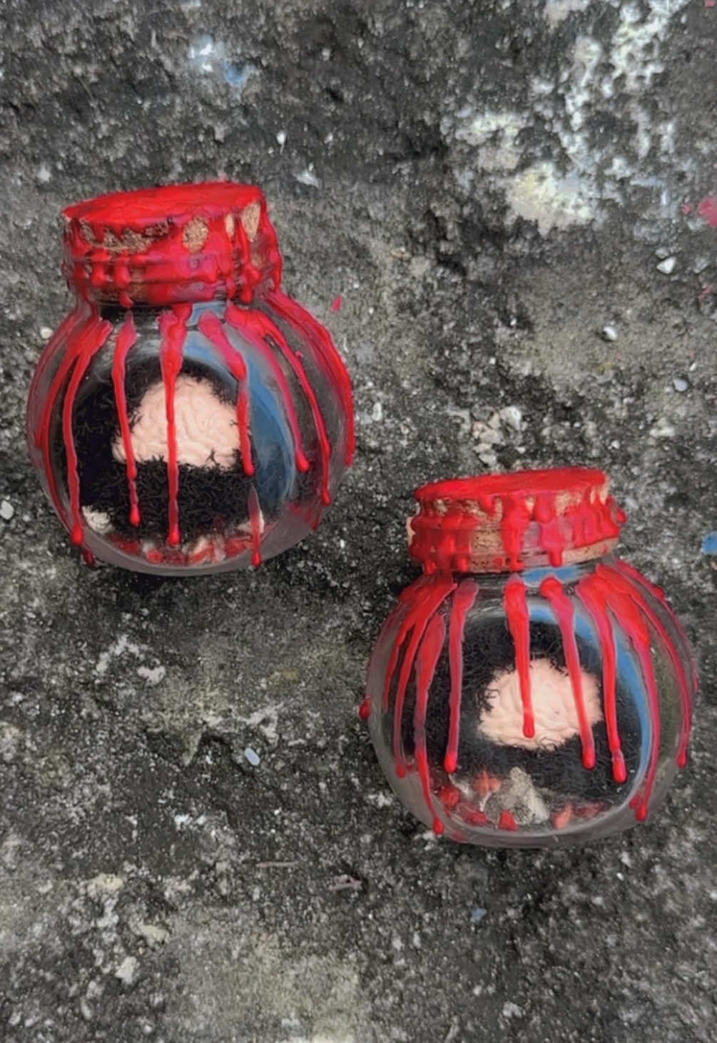 🧠Mental Strength🩸 sacred spells for {strength, control, stability & power} 🪨 Rocks🪨 {healing for the mind, body & spirit, they bring spiritual awareness, personal empowerment & stability} ♥️Red agate crystals♥️ {for strength, adaptability, enhances mental function & improves concentration} ❤️Bloodstone crystals❤️ {helps with courage, resilience, & endurance, while also supporting you to overcome fears & obstacles} 🖤Black Moss🖤 {for strength, self control, protection, power & emotional balance} 🧠Brain🧠 symbolizes {awareness of self & others, creativity & intuition} *The brain encourages you to control your thoughts and prioritize what really matters. Sealed with ♥️Red candle♥️ {promotes strength, power, courage & passion} 🔮 #ehlloart #healingart#arttherapy#inspiration#motivation#endurance#alchemist#witchcraft#colormagic#mentalstrength#mindset#personalgrowth#redwitch#twinart#spiritmessages#ad