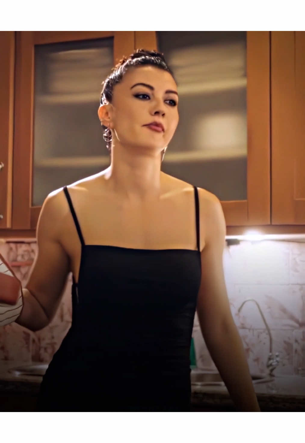 I love her #ruhunduymaz #burcuözberk #turkishseries #turkishdrama #fyp #viral 