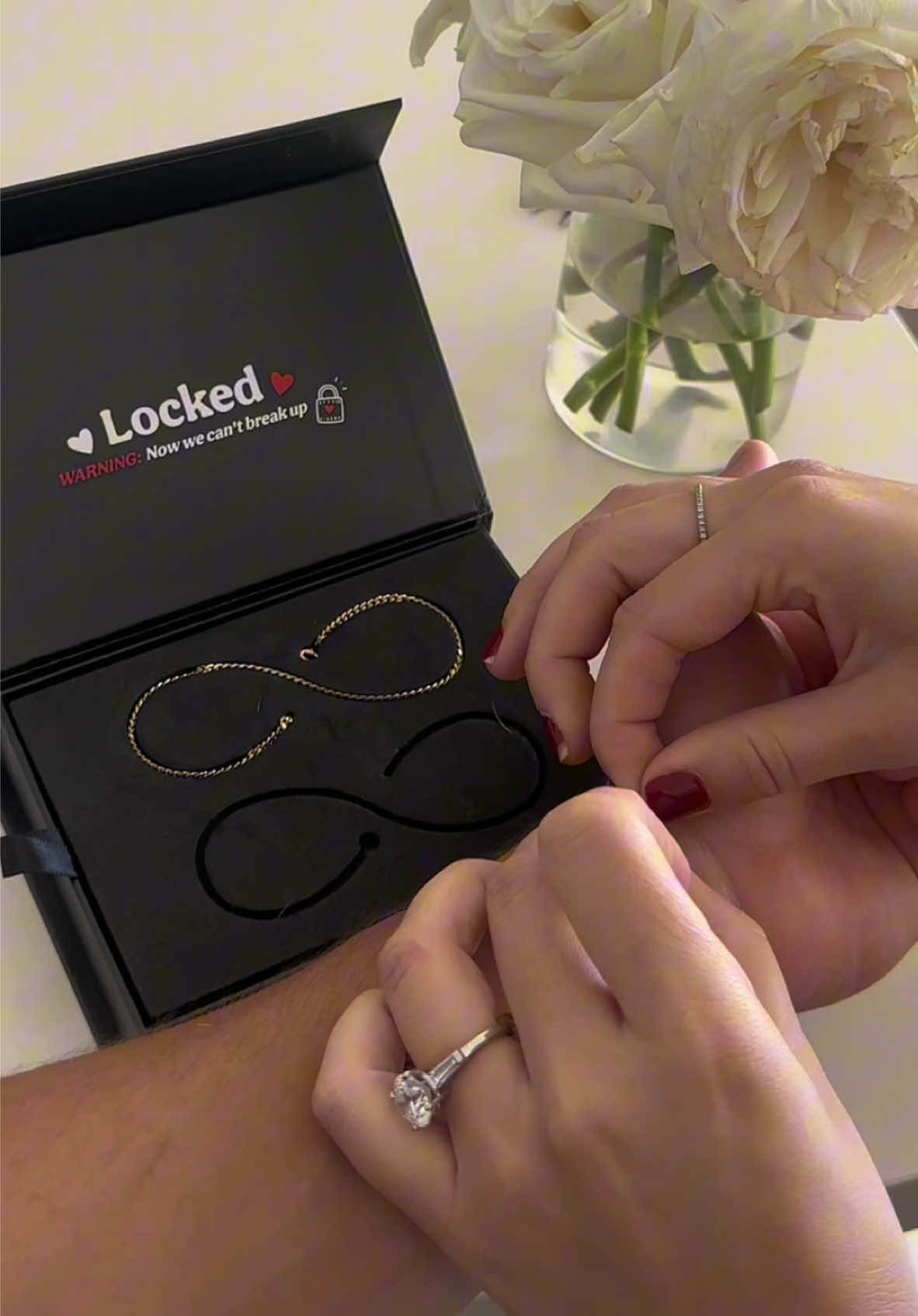 Permanent matching bracelets with ur bf hits different 🔥  #LockedBracelets #CouplesBracelets #PermanentCouplesBracelets #PermanentBracelets #Matchingbracelets #Couples #Dating #Relationship #CoupleGifts #Jewelry 
