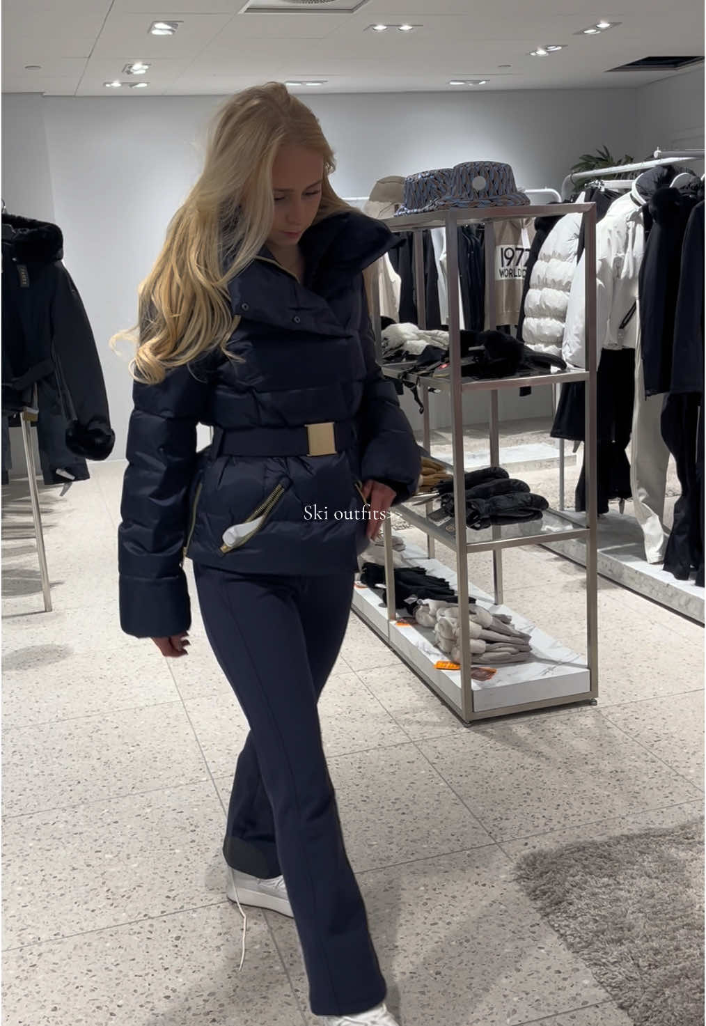 Klare for ski sesongen?⛷️ #skioutfit #OOTD #skioutfitideas #fusalp #goldberghskioutfit #steenogstrøm #xoxo 