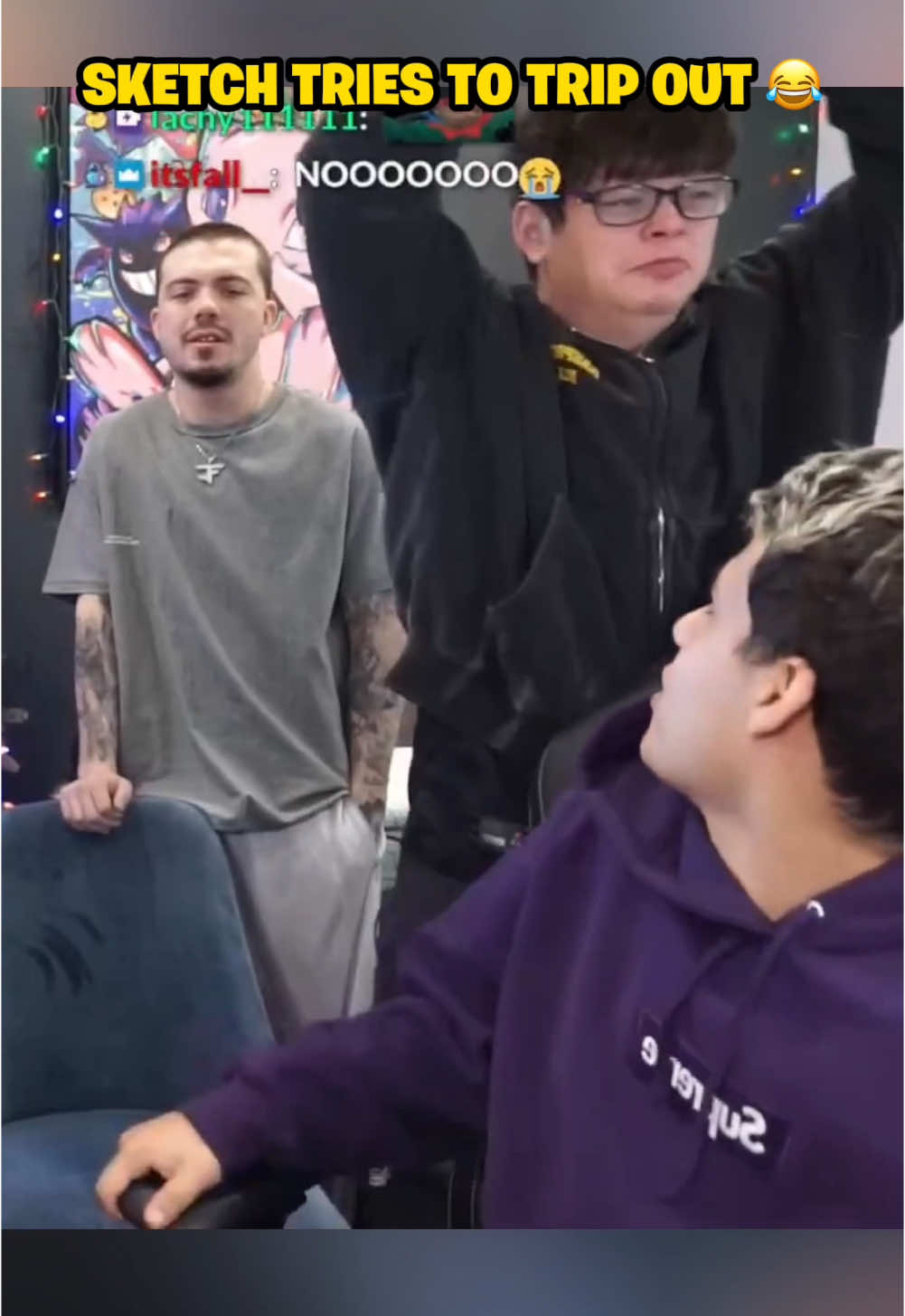 Sketch tries to trip out 😂 (Twitch - StableRonaldo) #fyp #trending #viral #stableronaldo #jynxzi #sketch 