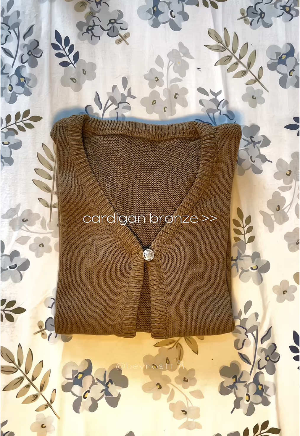 nemu cardigan cakep tapi murah #cardiganrajut #cardigancrop #cardiganviral #manjacropcardigan 