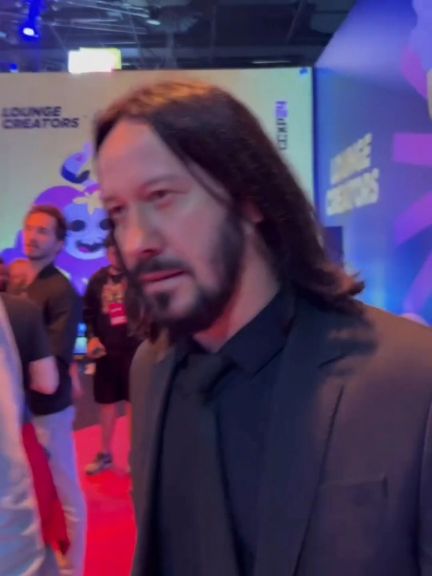 John Wick  por onde passa para tudo. #johnwick #keanureeves #marcosjeeves #sp  @Portinal 
