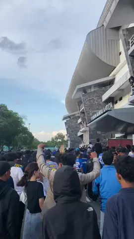 #pakpolisi #berandatiktok #psimjogja #brajamusti #maident #persissolo #persibabantul #persibabantul #bcsxpsssleman #paserbumi #cnf1967 #pasopati #mataram #trahjawa #seduluransaklawase #seduluran #liga1 #liga2 #liga3 #1928 #1929 #1967 #1976 #bayangkarafc #CapCut #fyp 