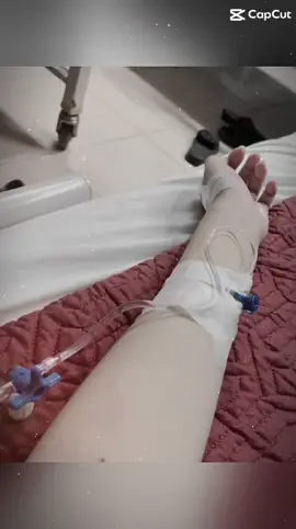 Khoảnh khắc phát sốt vào lúc nửa đêm  🙂‍↕️ vừa mệt vừa đau đầu 😓 nhưng chỉ có một mình 😢 không một ai biết 🙂‍↔️ và khóc vì mệt …😩#xuuhuongtiktok 😢