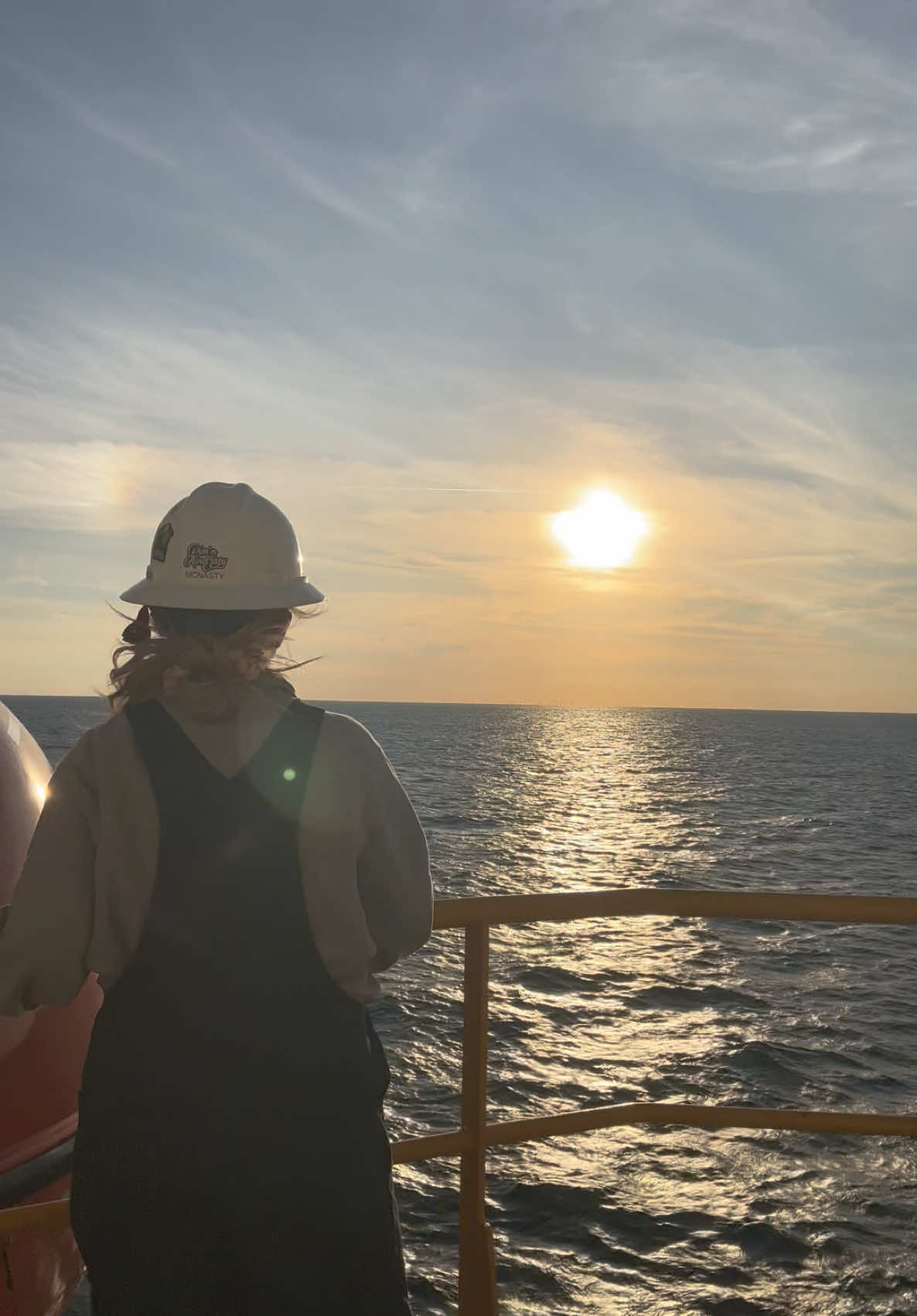 Best part of knockin off #sunset #oilfield #offshore #oil #offshorewomen #bluecollar #whitecollar #lightbluecollar #womeninstem #engineer  #womeninoilandgas #trend #cometoworkwithme #myjob #workday #hitch #ddph #viral #foryou #explore #explorepages #explorereels #foryoupage #gulfofmexico #ocean #sun #ship #marine 