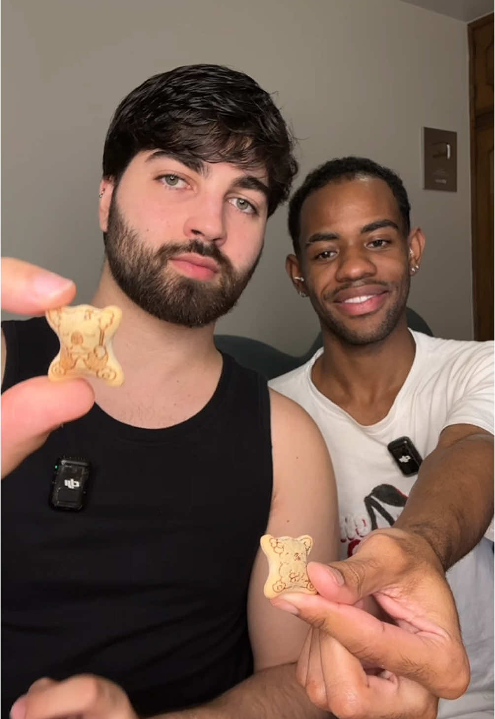 provando doces coreanos  (com uma surpresa no final) 🥹💕 @weulersants 