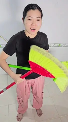 Chổi Nhựa Quét Nhà #choinhua #choiquetnha #giadung #giadungtienich #dodungtienich #vesinhnhacua #dondepnhacua #foryou #xuhuong #muahangtaitiktokshop 