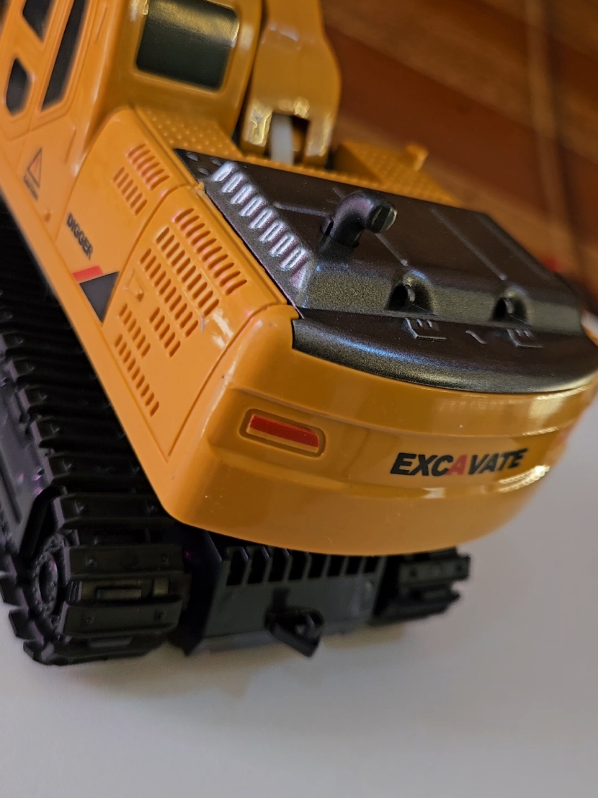 tara naman maghukay.. #mini #rctoy #toys #excavator #toyforbigboys #remotecontrol #rc 
