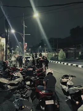 rencang² Madura pride⚡#xybca #fyppp #pcxmodifikasi #ring17style #penggunaring17 #pcx160ล้อ17แต่งสวย #bukanpenggunamusiman #madurabangkalanpride🔥 