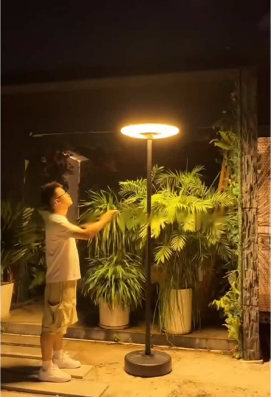 #solarlights Solar UFO Light Charge during the day and light up at night. No electricity bill required throughout the year#solarlights #outdoor 