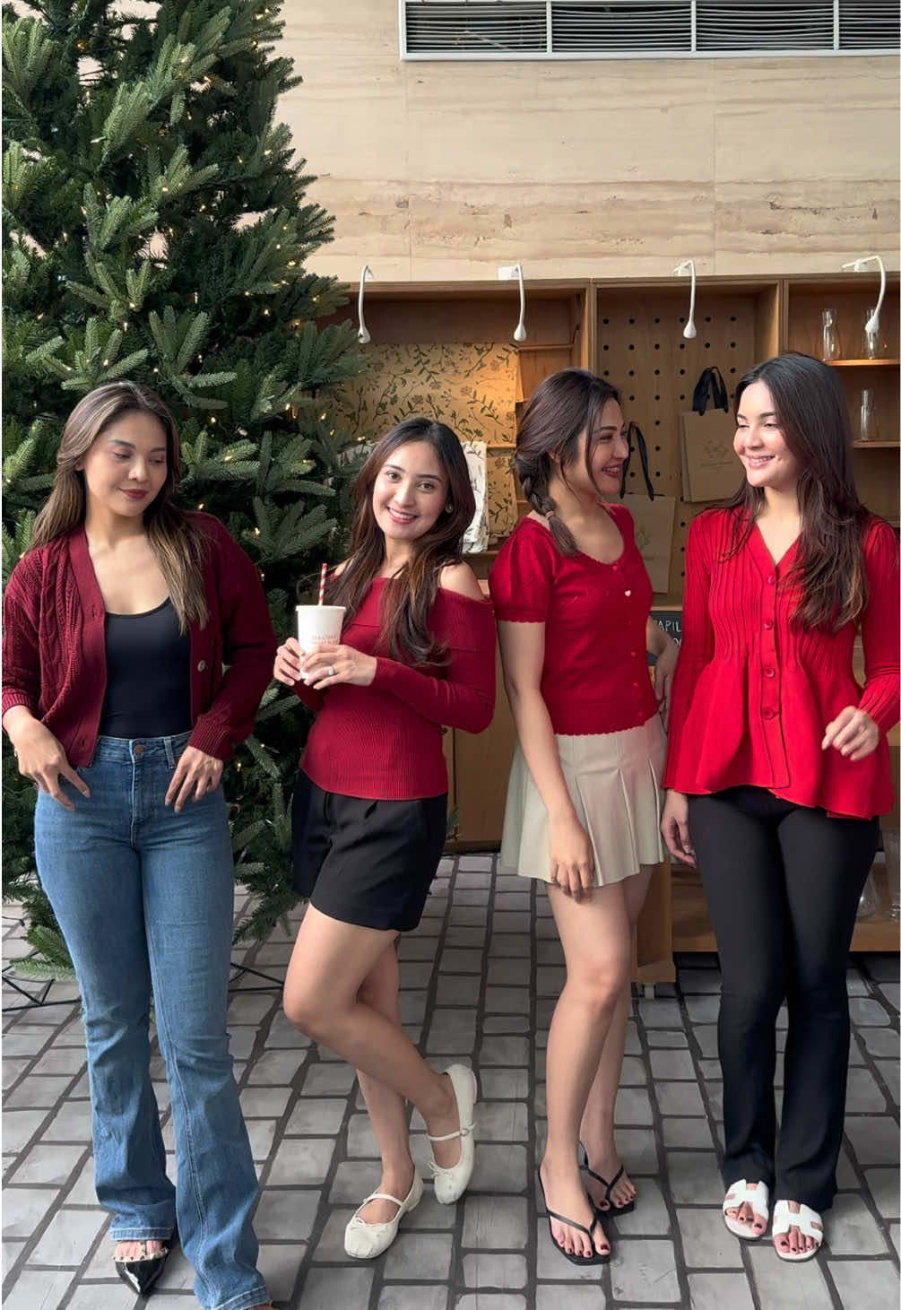 Outfit check with #sisters 💞 #christmasvibes #christmasoutfit #christmasootd #Siblings 