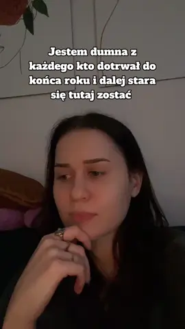 Czasami to, że tu jesteś jest wystarczające i nie musisz nic więcej robić, a już napewno nikomu nic nie udowadniać i spełniać oczekiwań innych ludzi 🥺