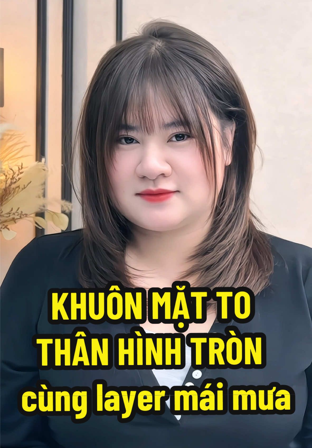 Khuôn mặt to, thân hình tròn cùng layer mái mưa cực trẻ trung #layer #tocdep #U40 