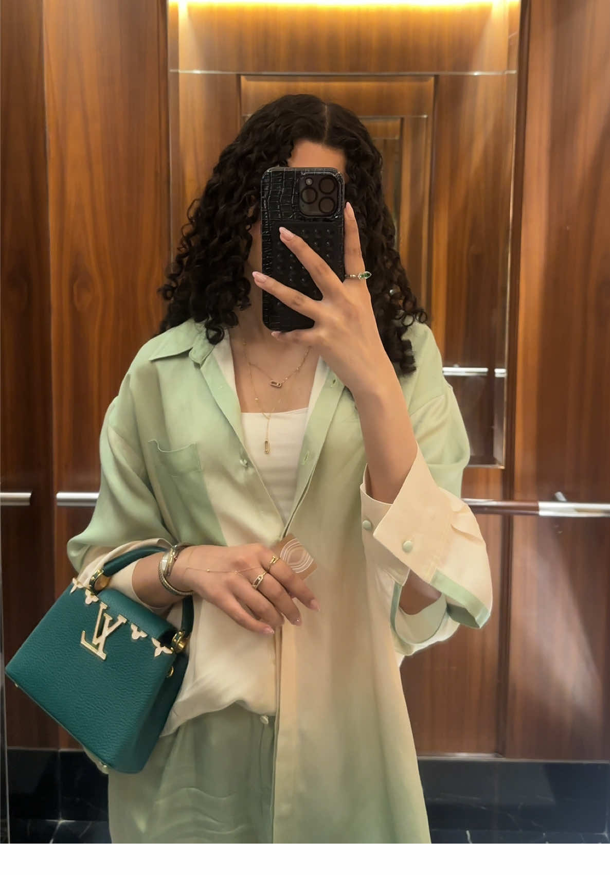 Recent outfits I wore in Dubai ✨ #OOTD #outfitinspo #outfitideas #dubaioutfits #fyp #recentfits 