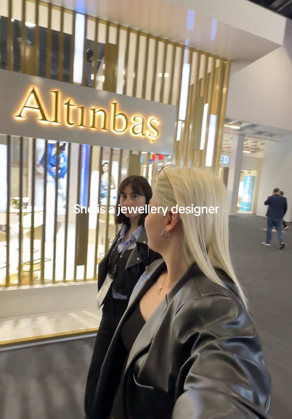 Aura when ı do my job #jewellerydesign #jewelrybusiness #designer 