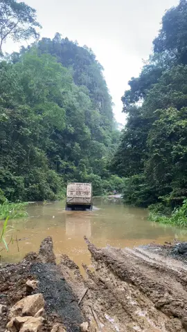 Pelampung Besi Jar Paman🤙🏻🤙🏻 #tambangbatubara #bungkukankotabaru #bangkalaandayak #haulingabh #tambangbatubarakalimantan #kotabarukalsel #bungkukan #indonesia #fyp 