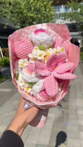 Artificial roses, love is never withered💝💝💝 #artificialrose #rose #flowers #bouquet #gift #christmasgift #ValentinesDay #Love#blackfridayearlydeals #merrvchristmas #blackfridaydeals #christmascountdown #spotlightfinds #formom #fordaddy #girls #girl #tiktokshopcybermonday #tiktokshopholidayhaul #fyp #giftideas#christmas#artificialflowers #flowerbouquet #homedecor #giftideas #anniversary #wedding #party #decor #flowers #lovelygifts #celebration #eventdecor #uniquegifts #romantic #floralarrangement #giftsforher #decoration #beautifulflower #everlasting #tiktok #fall #winter #TikTokShop #blackFriday #christmas #blackfridaydeals #tiktokshopblackfriday #tiktokshopcybermonday #tiktokshopholidayhaul #spotlightfinds #fyp #NewYearNewAura #fashionlookbook #tiktokshopholidayhaul #fauxroses #artificialflowers #flowerbouquet #homedecor #giftideas #anniversary #wedding Perfect for any occasion, this faux flower bouquet makes a lovely gift for weddings, anniversaries, or just because! #party #decor #flowers #lovelygifts #celebration #eventdecor #uniquegifts #romanticgifts #floralarrangement #giftsforher #decorations #beautifulflowers #everlasting l #tiktok #fall #winter #TikTokShop #blackFriday #christmas #blackfridaydeals #tiktokshopblackfriday #tiktokshopcybermonday #tiktokshopholidayhaul #spotlightfinds #fyp #falldealsforyou 