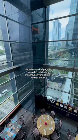 Kadang capek cuma berawal dari salam kenal dan akhirnya cuma jadi penikmat story media sosial.. #galaubrutal #katakatasad #patahhati 