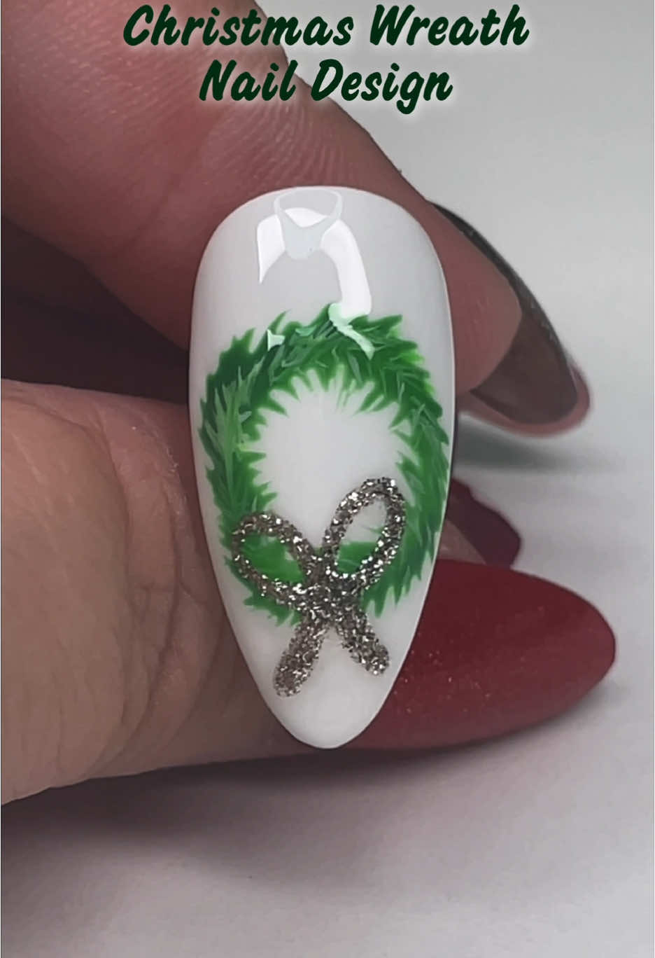 Easy Christmas Wreath Nail Art For Beginners #nailart #christmas 
