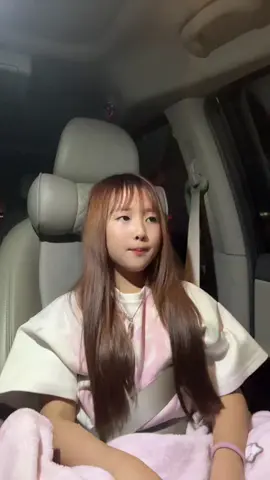 유행 다 지난 마루챌린지 따라갑니다!ㅋㅋ . #afstaz #춤추는곰돌 #춤추는현수 #랜덤댄스 #춤추는곰돌의랜덤댄스 #afstaz #소속 #아티스트 #춤추는서윤 #춤추는신서윤 #fyp #추천 