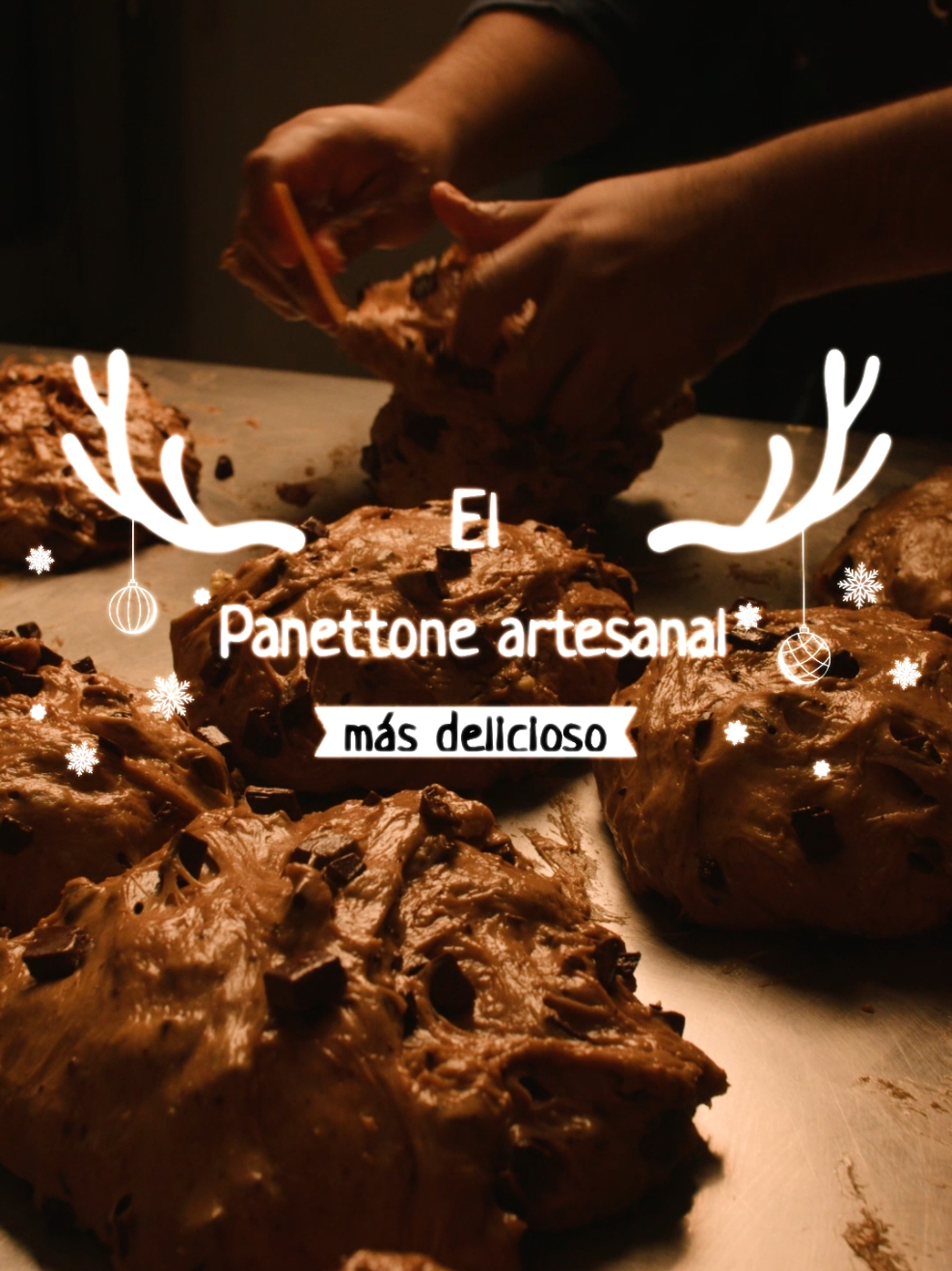 Video para Luné alta pastelería, promocionando su panettone artesanal. Si se ve rico, espera a probarlo  #pasteleria #navidad #panettone #film 