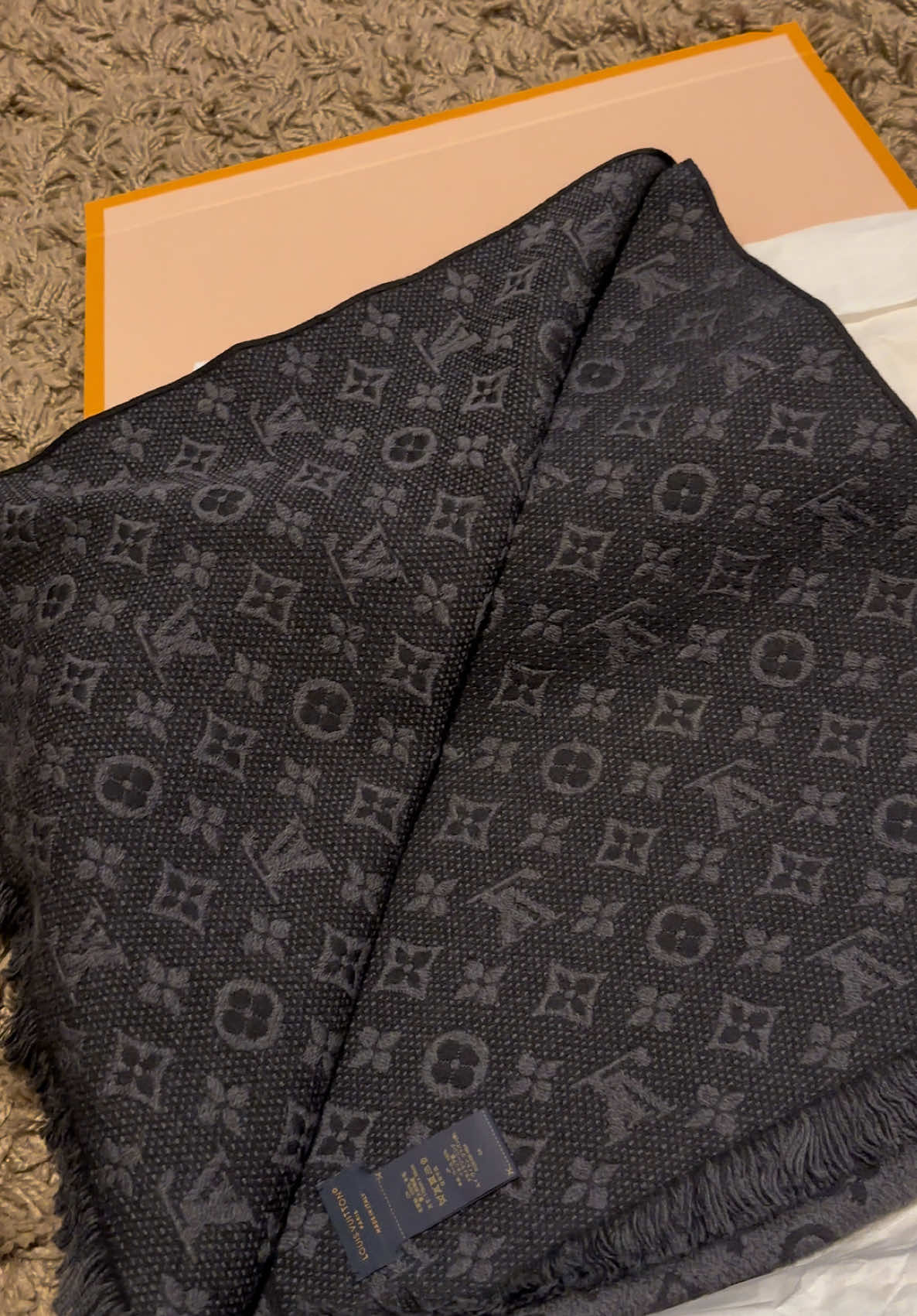 LV Monogram Classic Scarf #winterfashion #lvscarf 