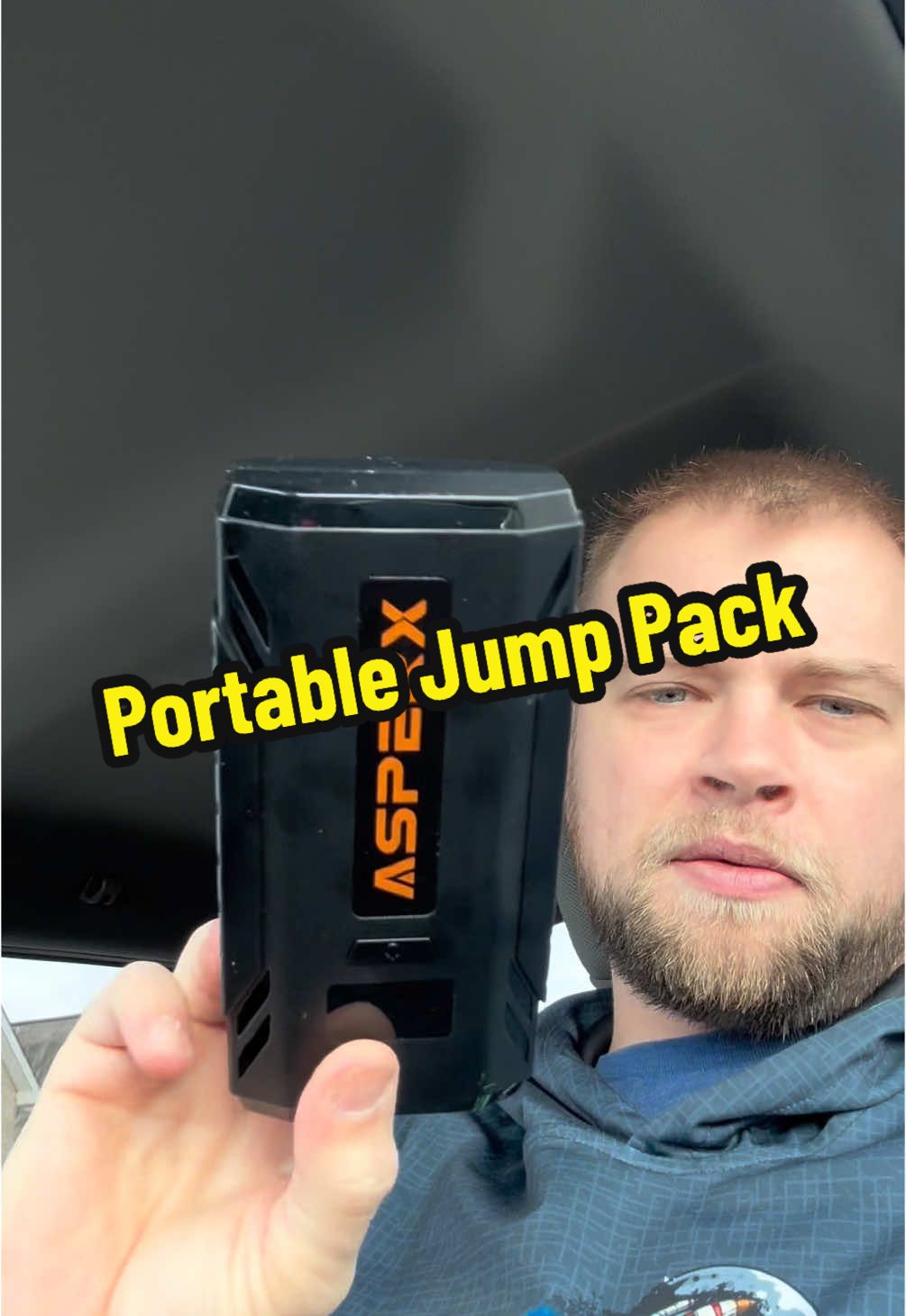 Cold weather brings dead car batteries, check out this portable jump pack. #jumppack #jumpstart #batterypack #winteressentials 